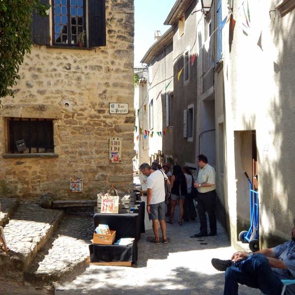 Les Peintres Dans La Rue à Mollans Sur Ouvèze : Expositions Passées